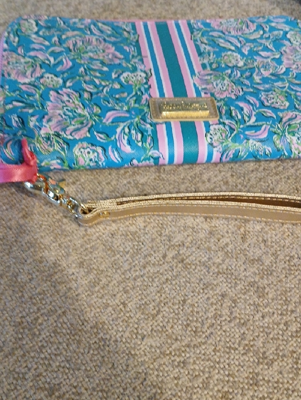 Lilly Pulitzer Turquoise Floral Travel Wristlet Wallet with Pink Trim - Picture 7 of 7